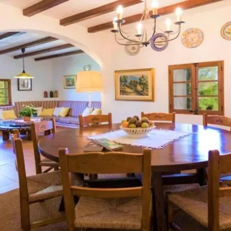 Nord - Typical Majorcan Villa, Private Pool, Bbq, Mediterranean Garden, Petfriendly Pollensa