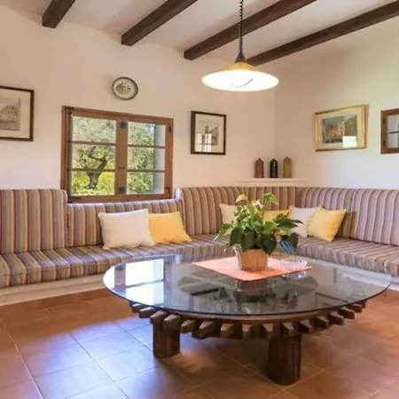 Nord - Typical Majorcan Villa, Private Pool, Bbq, Mediterranean Garden, Petfriendly Villa Pollença