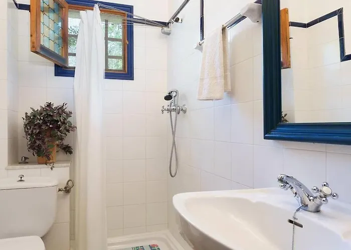 Nord - Typical Majorcan Villa, Private Pool, Bbq, Mediterranean Garden, Petfriendly * Pollença