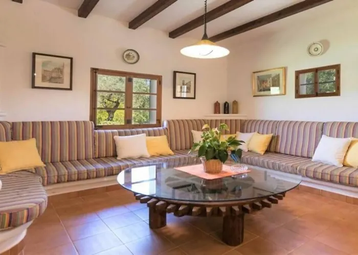 Nord - Typical Majorcan Villa, Private Pool, Bbq, Mediterranean Garden, Petfriendly Villa Pollença