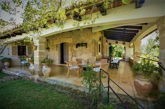 Nord - Typical Majorcan Villa, Private Pool, Bbq, Mediterranean Garden, Petfriendly * Pollença
