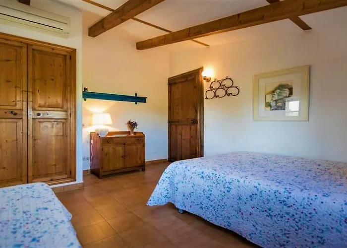 Villa Nord - Typical Majorcan Villa, Private Pool, Bbq, Mediterranean Garden, Petfriendly