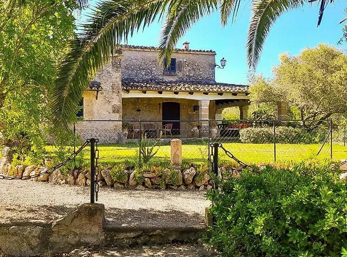 Nord - Typical Majorcan Villa, Private Pool, Bbq, Mediterranean Garden, Petfriendly Villa