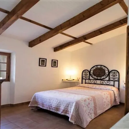 Nord - Typical Majorcan Villa, Private Pool, Bbq, Mediterranean Garden, Petfriendly *