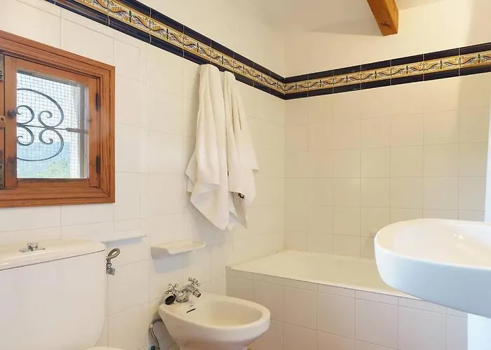 Nord - Typical Majorcan Villa, Private Pool, Bbq, Mediterranean Garden, Petfriendly *